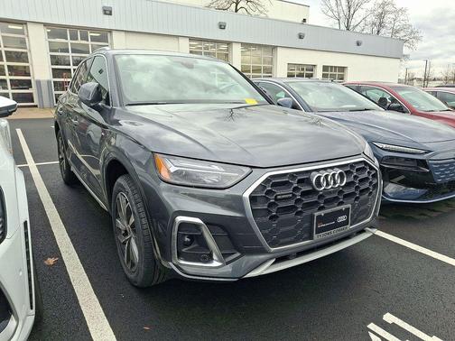 2023 Audi Q5 45 S line Premium Plus