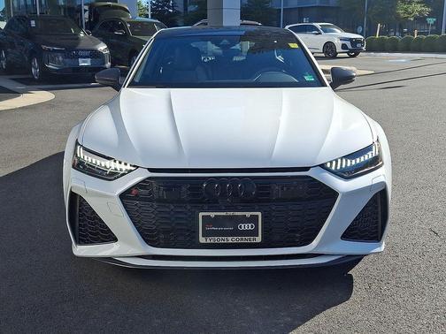 2023 Audi RS 7 4.0T
