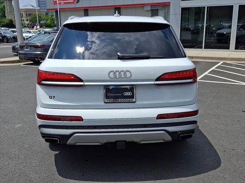2025 Audi Q7 55 Premium Plus