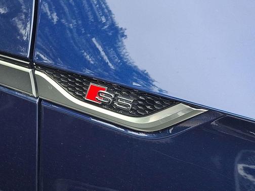 Navarra Blue Metallic/Black Roof 2018 Audi S5 3.0T Prestige