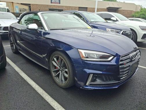 Navarra Blue Metallic/Black Roof 2018 Audi S5 3.0T Prestige