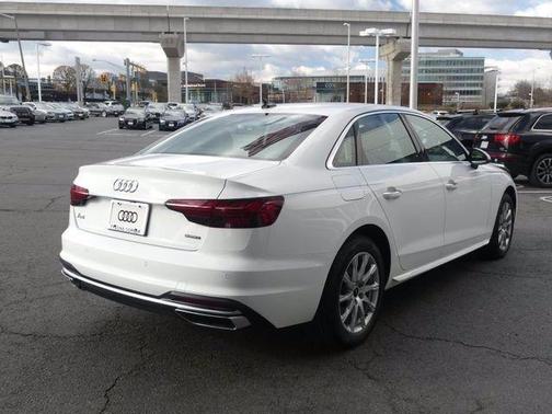 Photo 4 of 37 of 2021 Audi A4 40 Premium