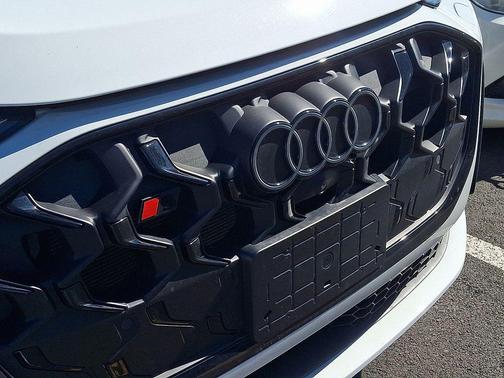 2025 Audi SQ5 3.0T Premium Plus