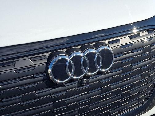 2025 Audi Q4 e-tron Sportback Premium 55 quattro