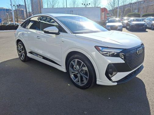 2025 Audi Q4 e-tron Sportback Premium 55 quattro