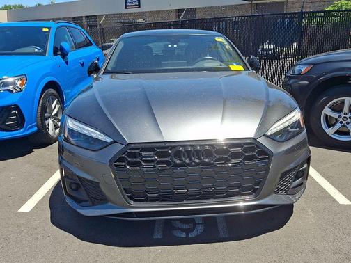 Daytona Gray Pearl Effect 2023 Audi A5 Sportback 45 S Line Prestige