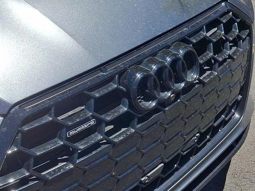 Daytona Gray Pearl Effect 2023 Audi A5 Sportback 45 S Line Prestige
