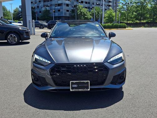 Daytona Gray Pearl Effect 2023 Audi A5 Sportback 45 S Line Prestige