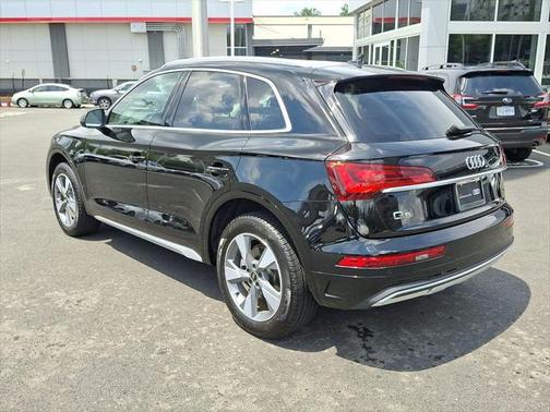 2024 Audi Q5 40 Premium