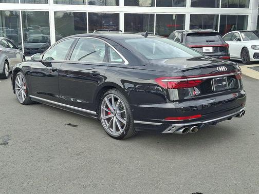 2023 Audi S8 4.0T