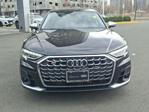 2023 Audi S8 4.0T