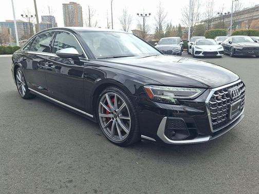 2023 Audi S8 4.0T