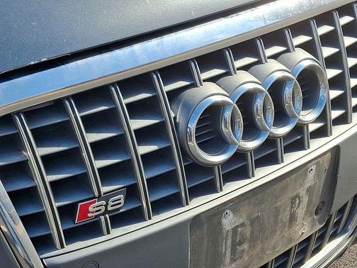 2007 Audi S8 5.2