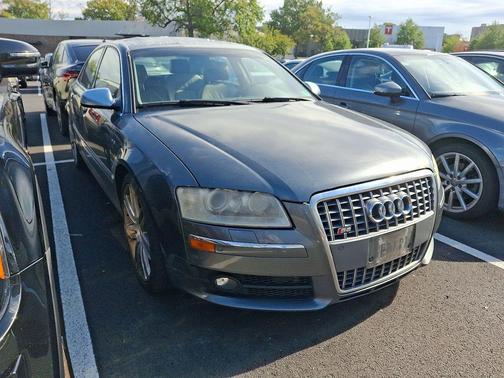 2007 Audi S8 5.2
