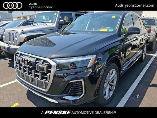 2025 Audi Q7 45 Premium Plus