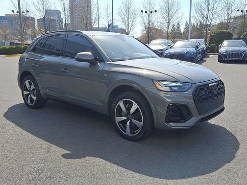 2023 Audi Q5 45 S line Premium Plus