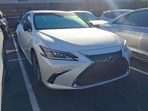 White Pearl 2021 Lexus ES 250 Base