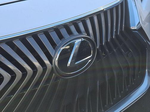 White Pearl 2021 Lexus ES 250 Base