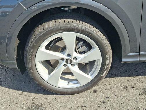 2026 Audi Q5 Premium Plus TFSI quattro S tronic