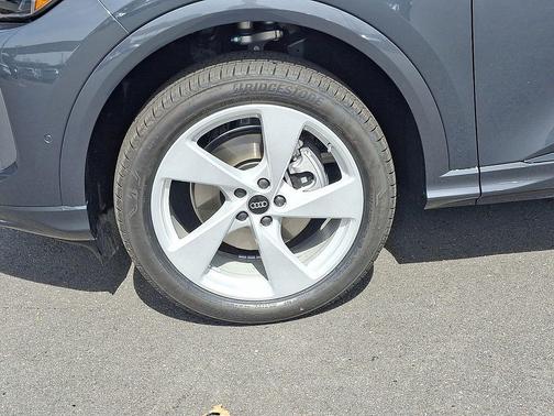 2026 Audi Q5 Premium Plus TFSI quattro S tronic