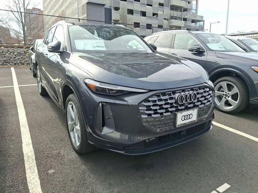 2026 Audi Q5 Premium Plus TFSI quattro S tronic