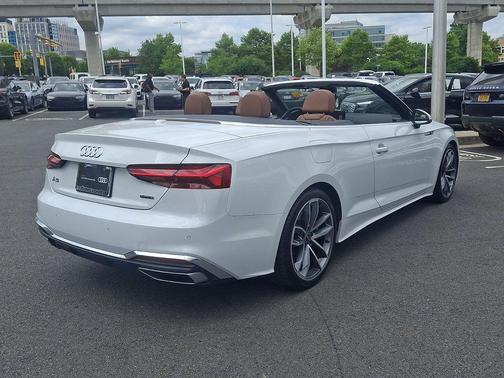 Glacier White Metallic/Black Roof 2023 Audi A5 45 S line Premium Plus