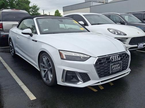 Glacier White Metallic/Black Roof 2023 Audi A5 45 S line Premium Plus