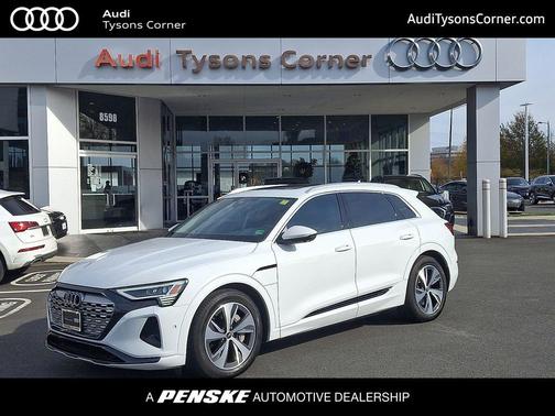 2024 Audi Q8 e-tron Premium Plus