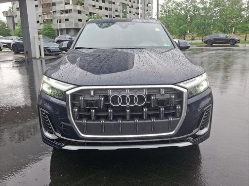 2025 Audi Q7 45 Premium