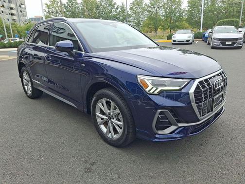 2023 Audi Q3 45 S line Premium Plus