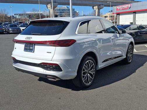 2025 Audi Q5 Premium Plus TFSI quattro S tronic