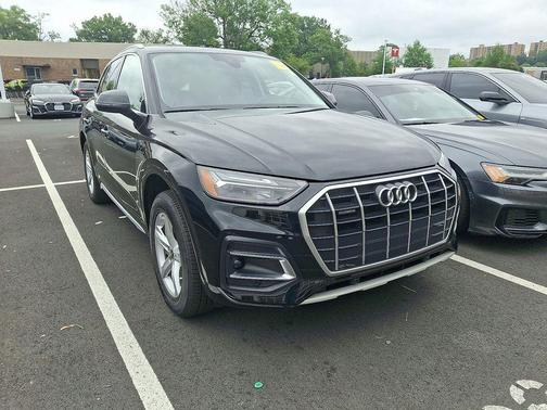 2023 Audi Q5 40 Premium