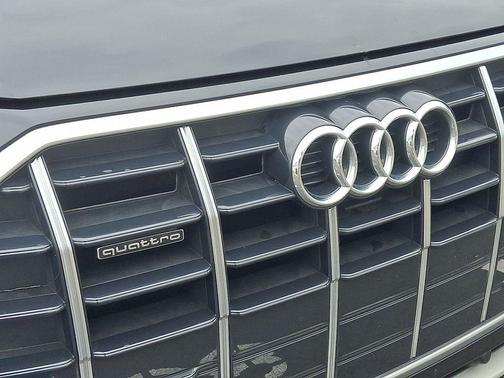 2023 Audi Q5 40 Premium