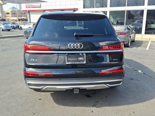 2023 Audi Q7 55 Premium Plus