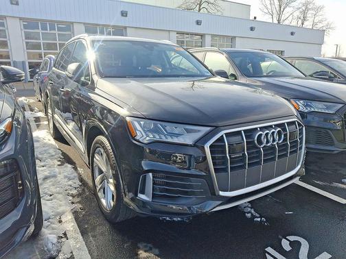 2023 Audi Q7 55 Premium Plus