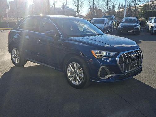 2022 Audi Q3 45 S line Premium