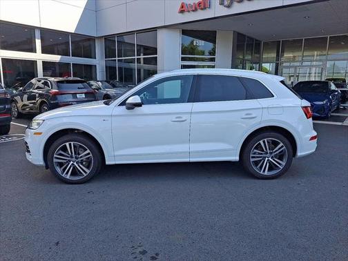 2020 Audi Q5 Premium Plus 55 TFSI e quattro S tronic