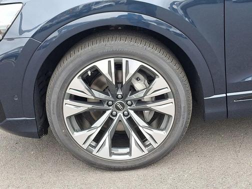 2026 Audi Q8 55 Prestige