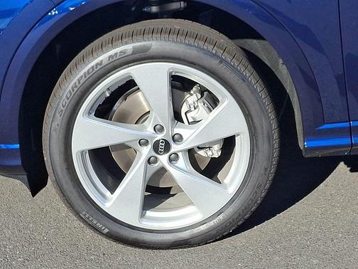 2025 Audi Q5 Premium Plus TFSI quattro S tronic