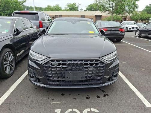 2022 Audi A8 L 55 TFSI quattro Tiptronic