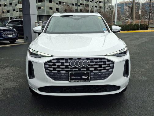 2025 Audi Q5 Premium Plus TFSI quattro S tronic