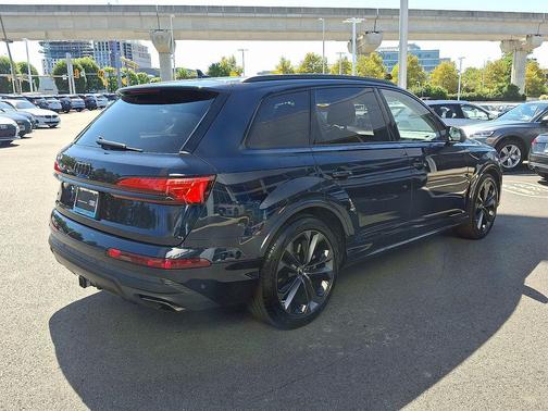 2025 Audi Q7 55 Prestige