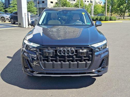 2025 Audi Q7 55 Prestige