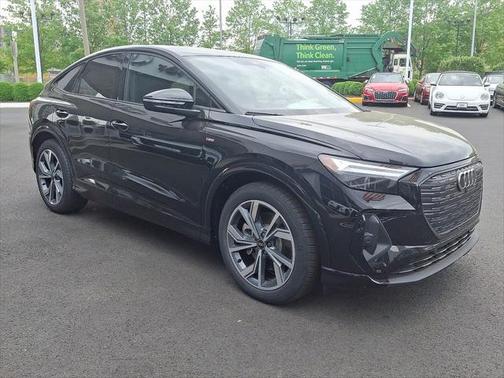 2025 Audi Q4 e-tron Sportback Premium 55 quattro