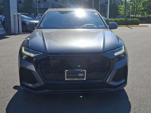 Daytona Gray Pearl Effect 2024 Audi RS Q8 4.0T