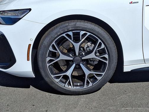 2026 Audi A6 Premium Plus quattro S tronic