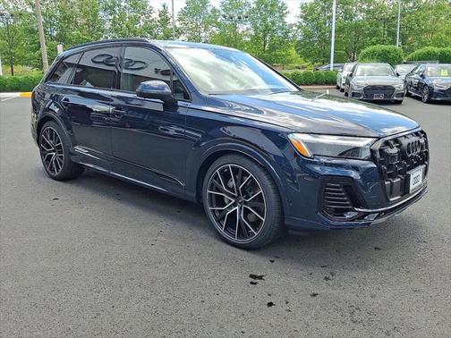 2025 Audi Q7 55 Premium Plus