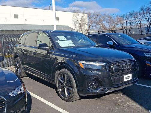 2026 Audi Q7 55 Premium Plus
