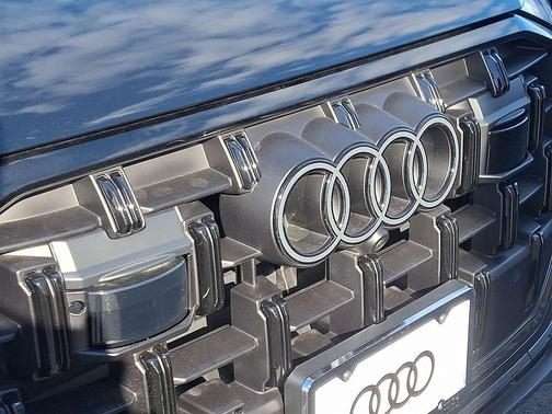 2026 Audi Q7 55 Premium Plus