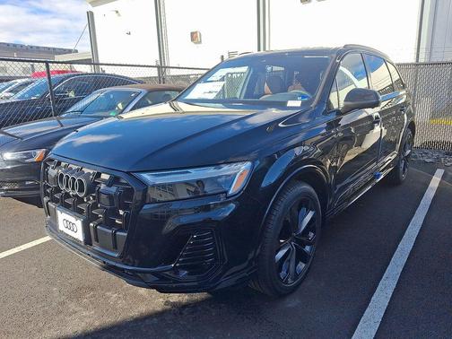2026 Audi Q7 55 Premium Plus